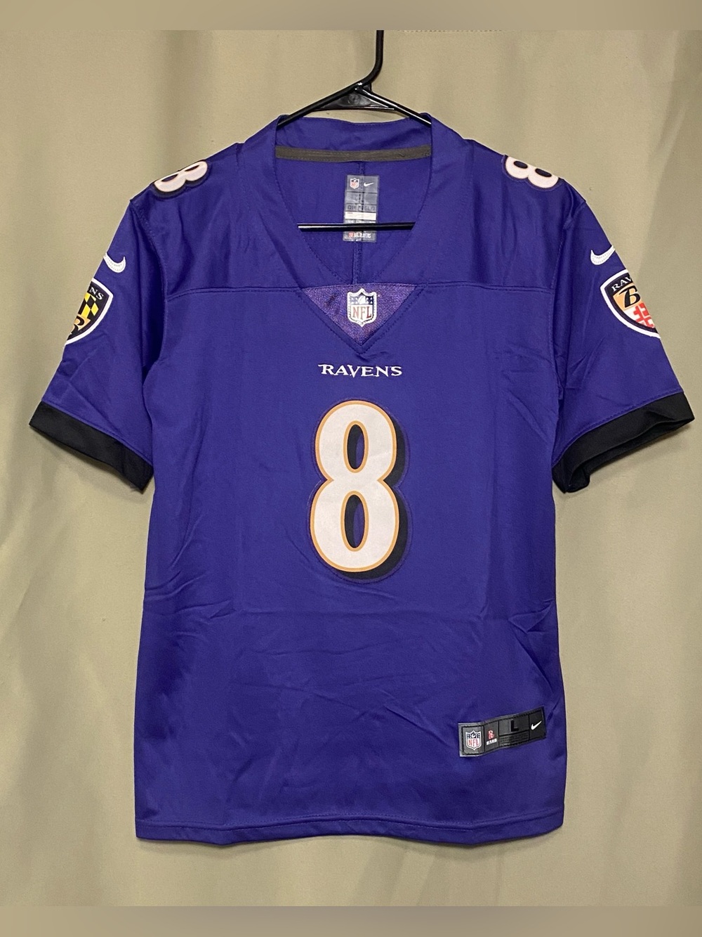 Lamar Jackson #8 NFL Baltimore Ravens Nike  Football Jersey Youth size L 14/16